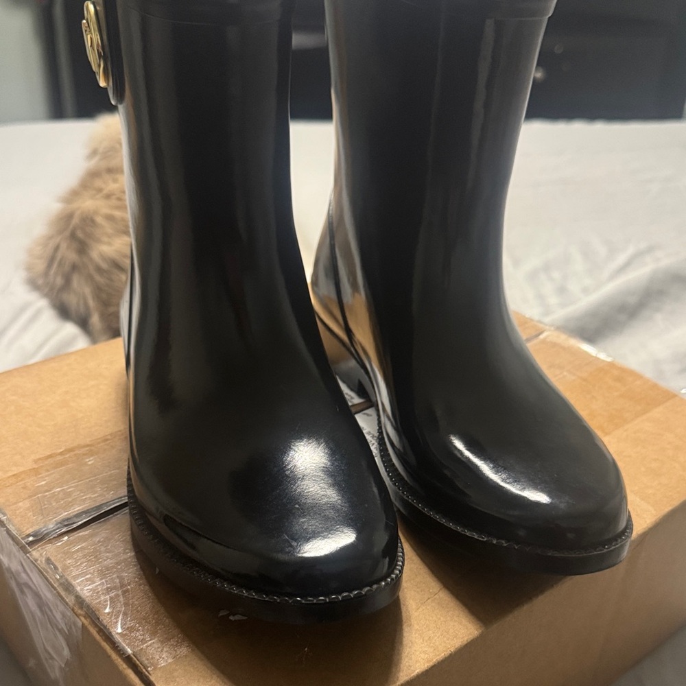 Michael Kors Black Ankle Boots - Picture 8 of 10